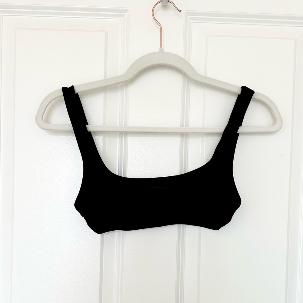 Last Chance 1/11: Scoop neck bikini top - Picture 2 of 4